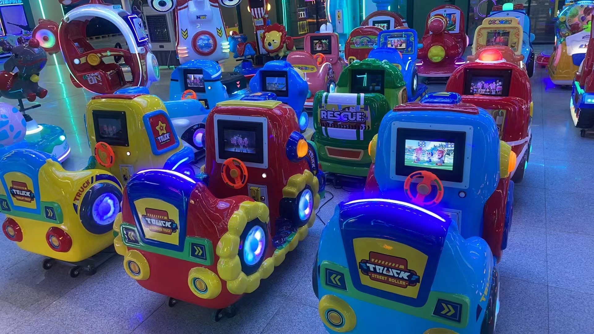 Mini Train Scooter Aircraft Co - Coin Operated Kiddie Ride บทวิจารณ์และราคา